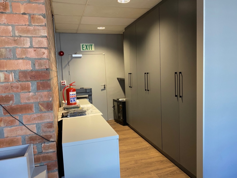To Let Commercial Property for Rent in De Waterkant Western Cape